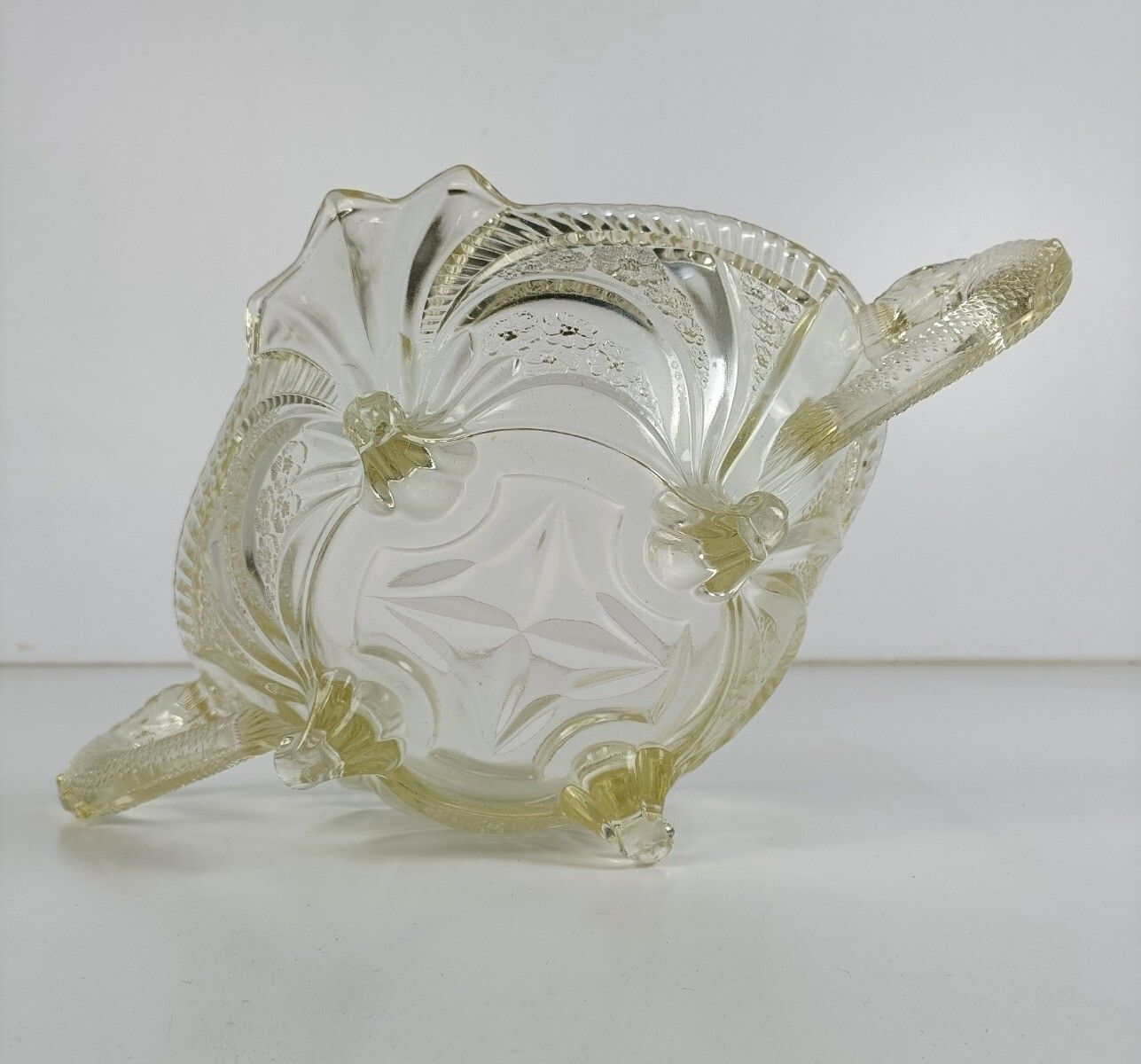 Bowl Dish Centerpiece Art  Glass Antique Art Deco Decorative Table Decoration Ye photo vintage