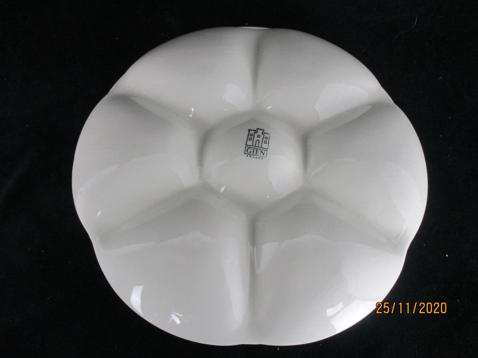 Set Of 4 French Gien Oyster Plates Porcelain Faience White Stylish France Marked photo 129.0