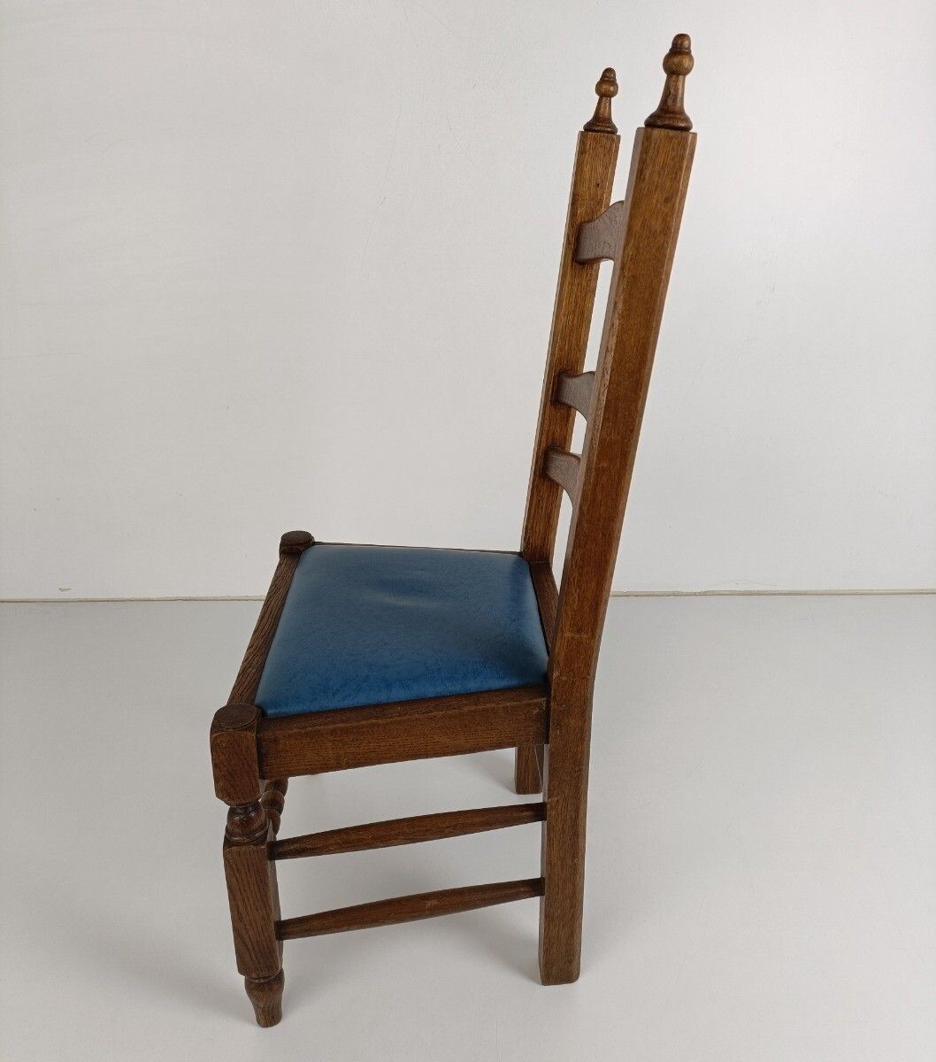 Antique Childrens Chair, Wood Oak Hobnails Small Chair photo 202.0