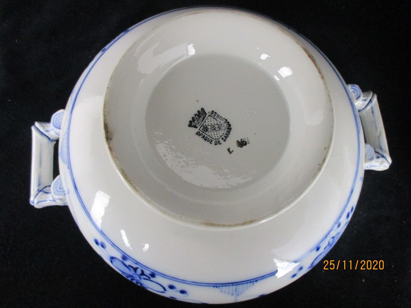 photo furniture Antique Royal Copenhagen Blue Fluted Soup Tureen Dish Marked Sarreguemines 1875