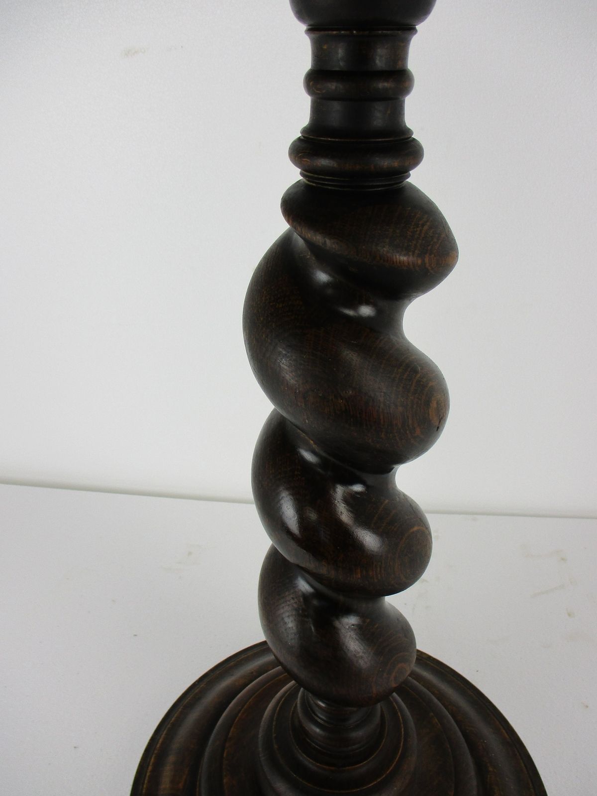 photo furniture Large Hand Carved Wood Barley Twist Side Display Wine Table Pedestal Plant Stand