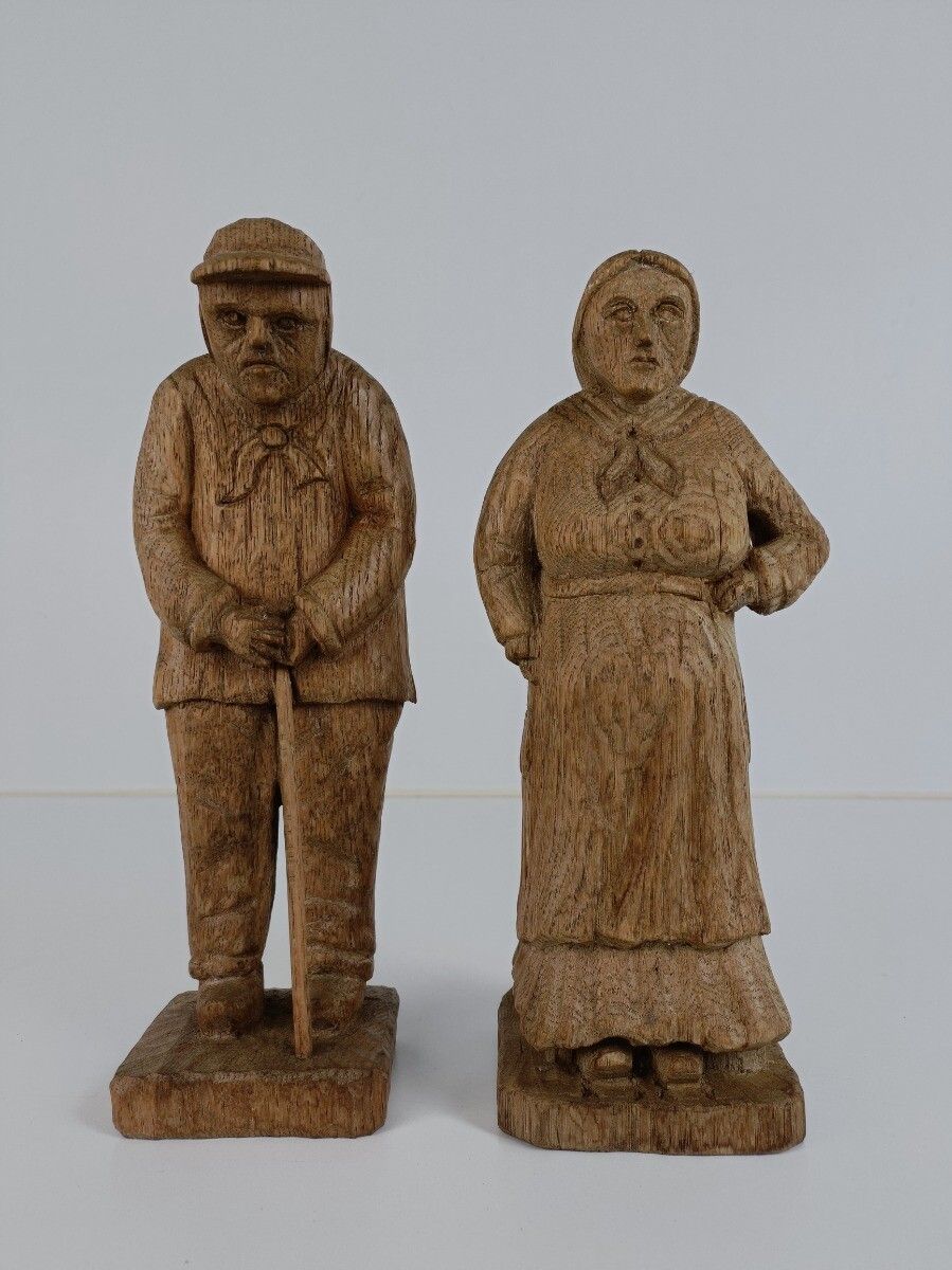 Hand Carved Sculptures Figurines Wood Oak Bruges Folk Art Signed A.L. Couple Man photo vinterior