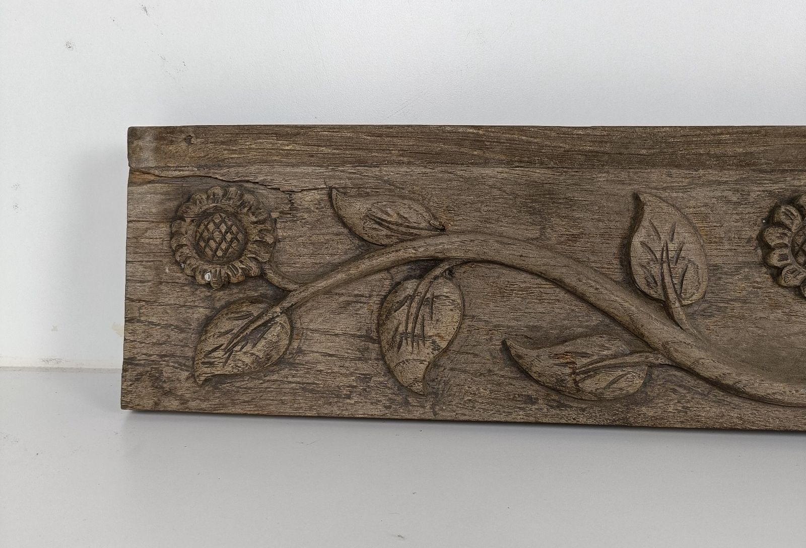 Antique Hand Carved Wooden Pediment Corbel Architectural Slat Sunflowers Beautif photo vintage