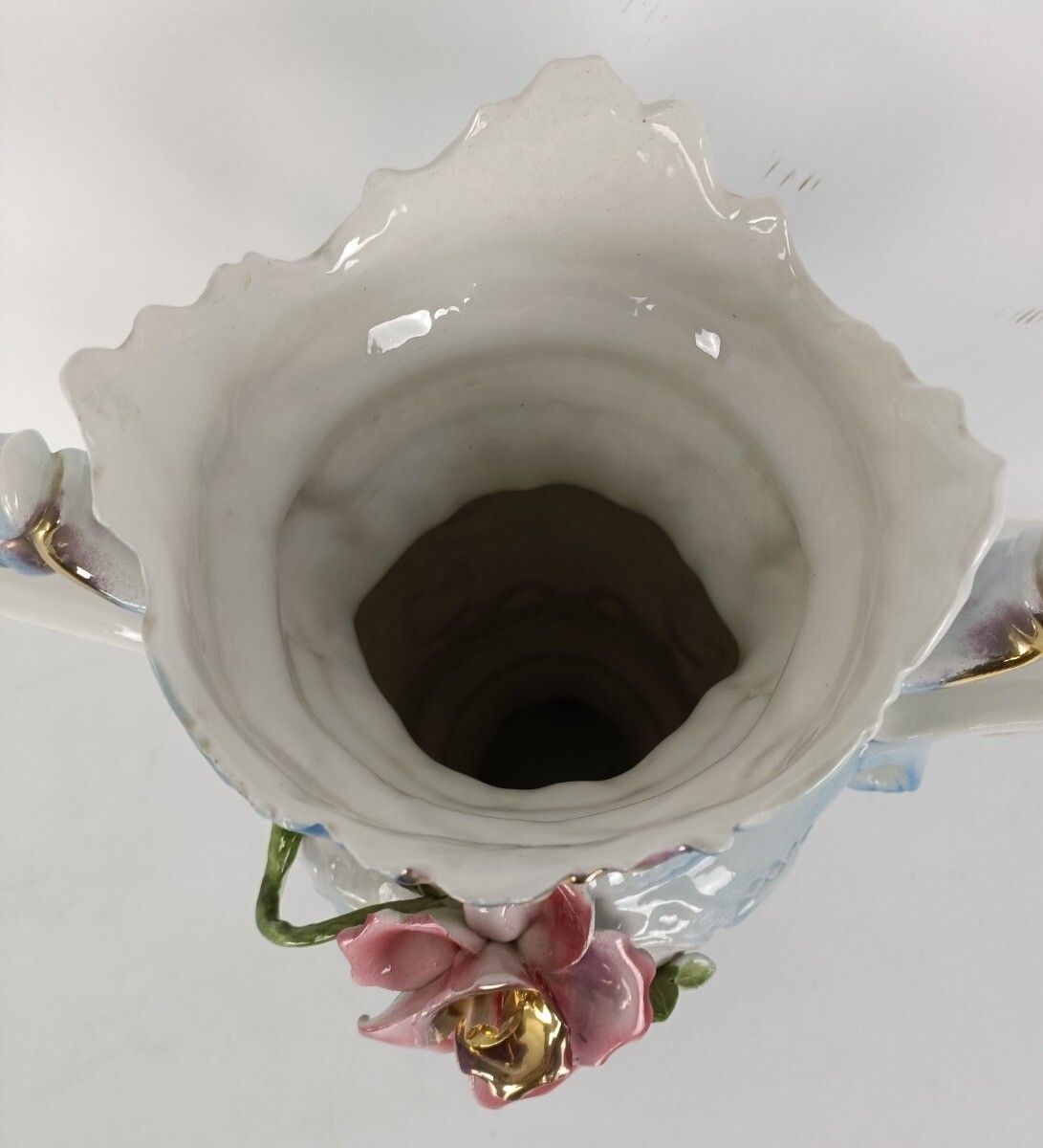 Gorgeous Large Italian Vase Applied Flowers Capodimonte Style Italy Baroque photo 162.0