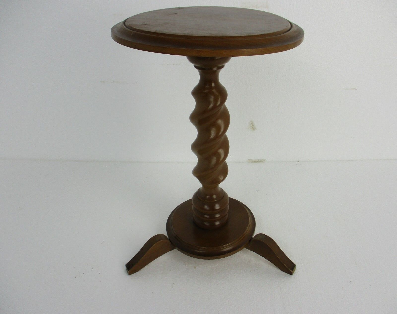 Small Barley Twist Tripod Side Display Table Pedestal Plant Bonsai Stand Barn photo furniture