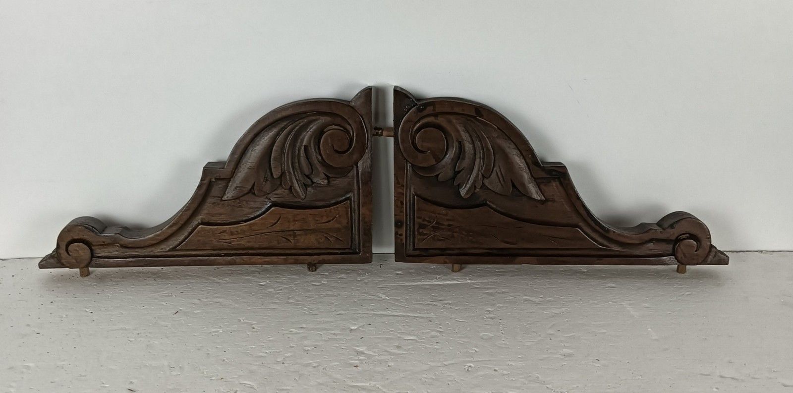 Pair Corbels Hand Carved Wood Pediment Antique Ornate Finial Architectural Finia photo 97.0