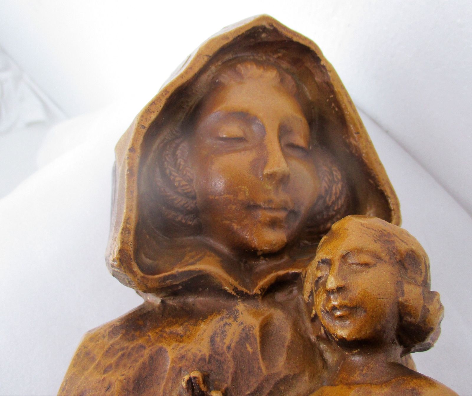 Statue Virgin Mary Madonna Infant Child Terracotta Or Thin Plaster Collector 20. photo vintage