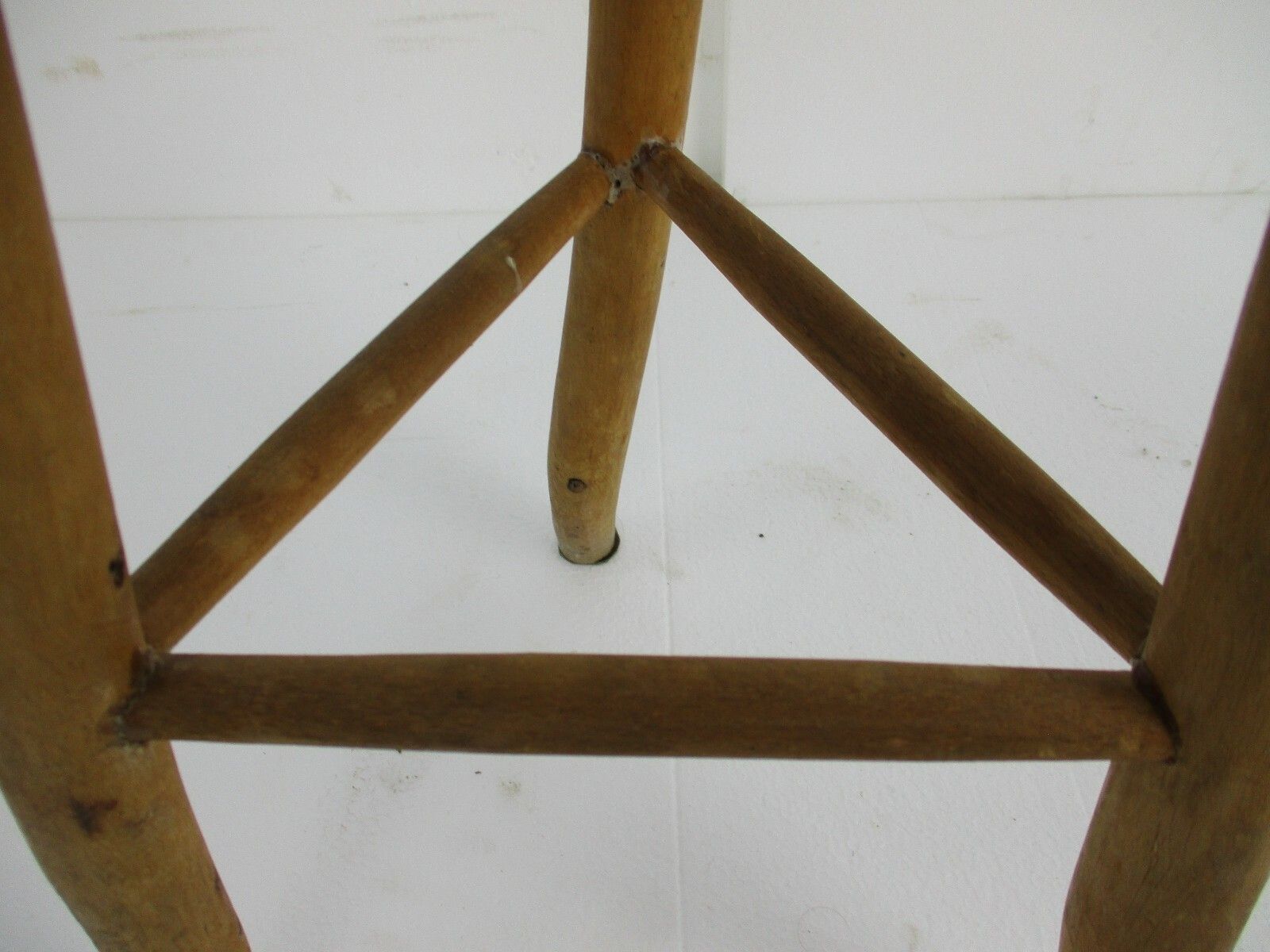 Antique Hand Carved Wood Tripod Milking Stool Pedestal Table Plant Stand Funky photo vinterior