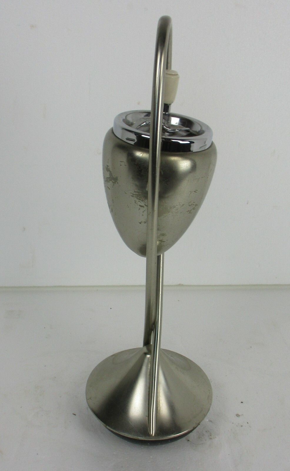 Funky Mid Century Modern Standing Push Ashtray Marked Metawa Holland Chrome photo vinterior