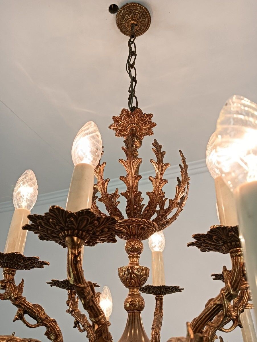 photo furniture Gorgeous Ornate Brass Spanish Style Chandelier 12 Lights Arm Vintage