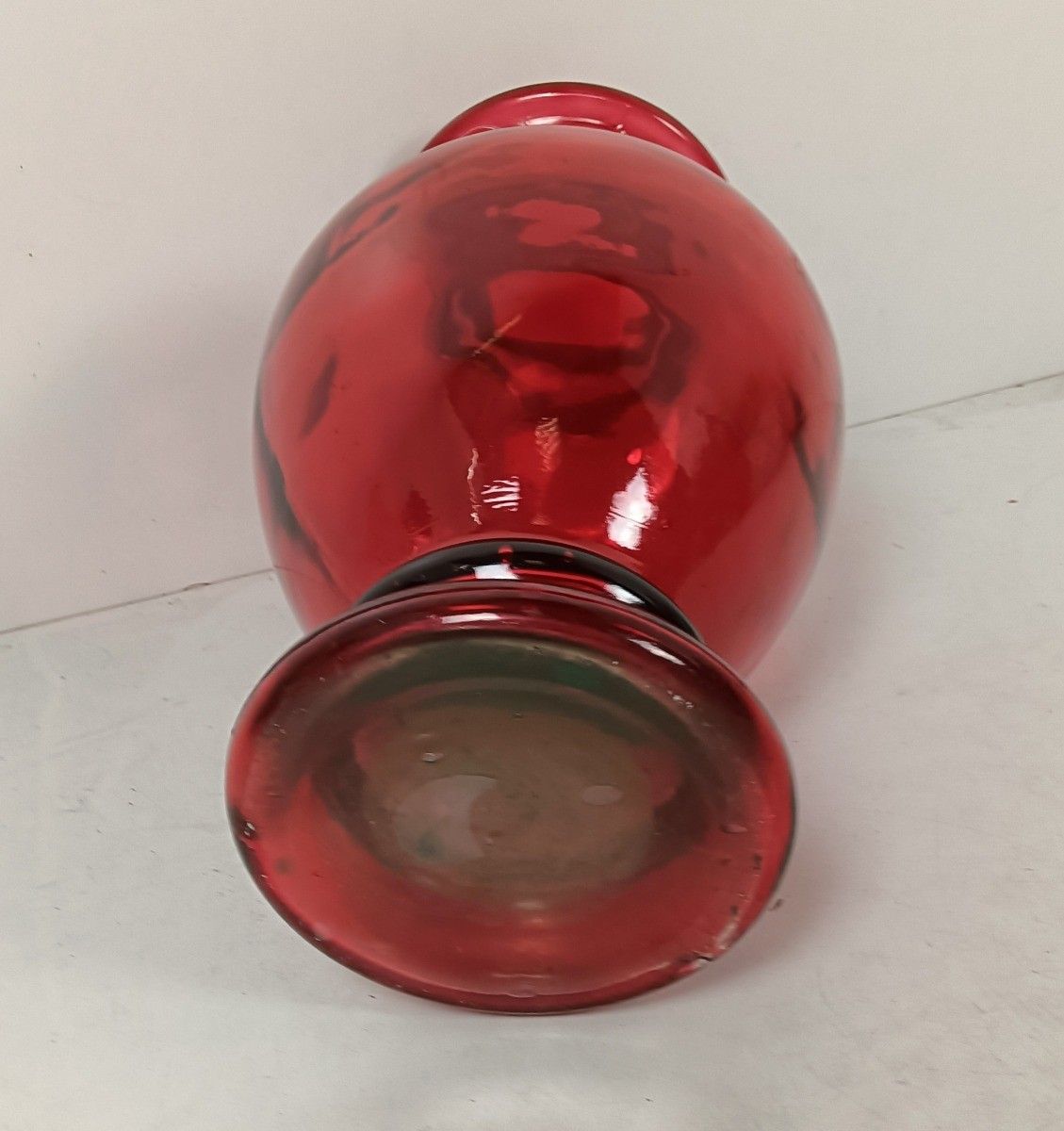 photo furniture Large Vintage Glass Red Vase Urn Art Glass