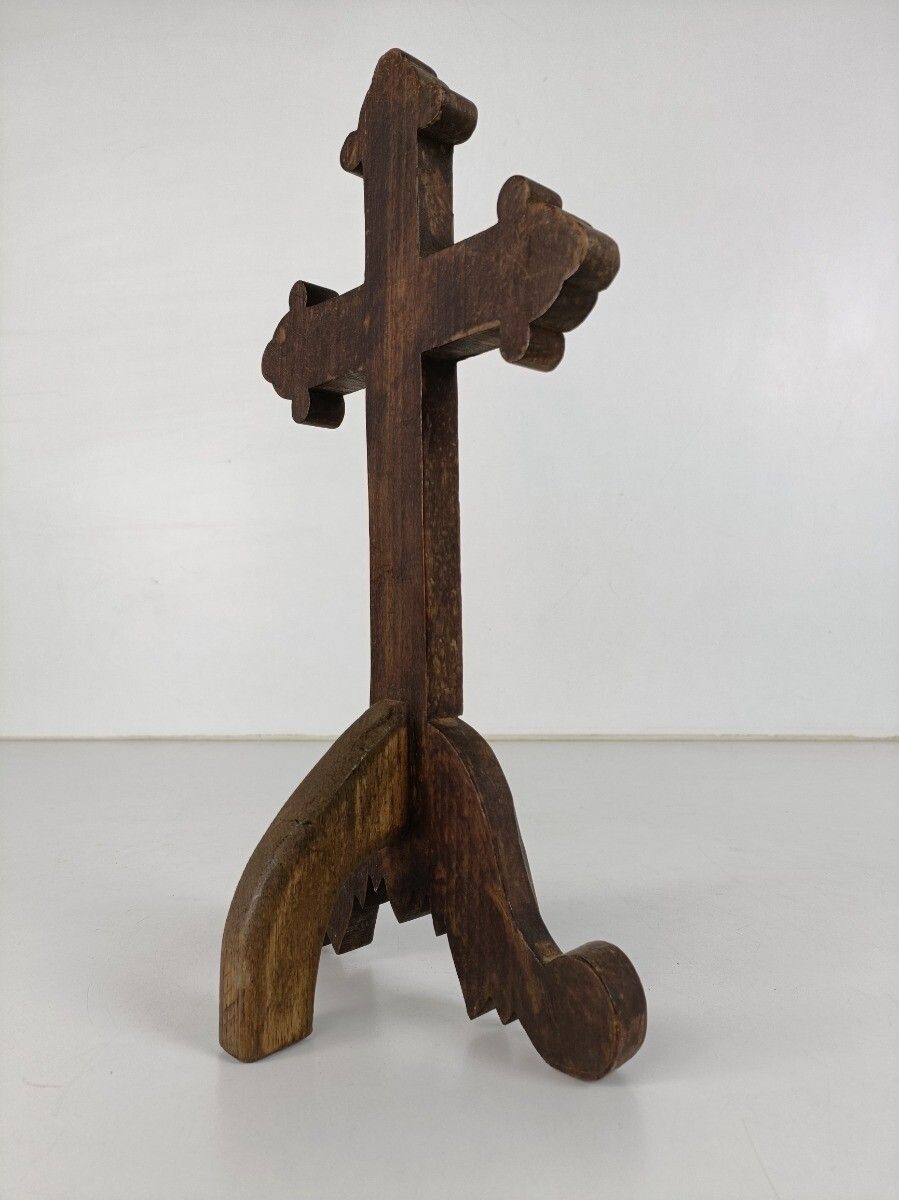 Standing Antique Hand  Carved Wooden Desk Table Crucifix 19th Century French photo vinterior