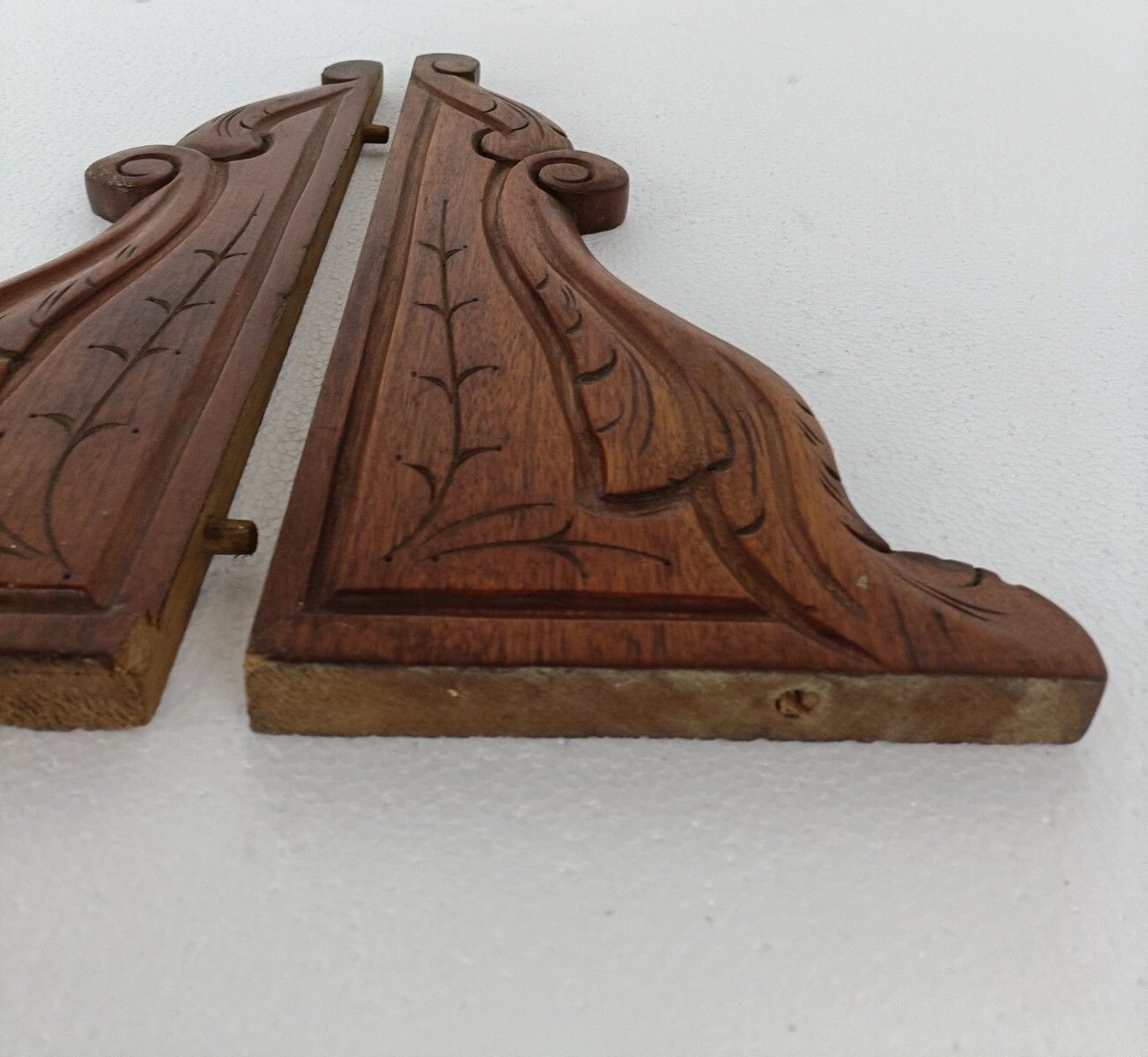 Pair French Corbels Hand Carved Wood  Pediment Ornate Finial Architectural Brack photo vinterior