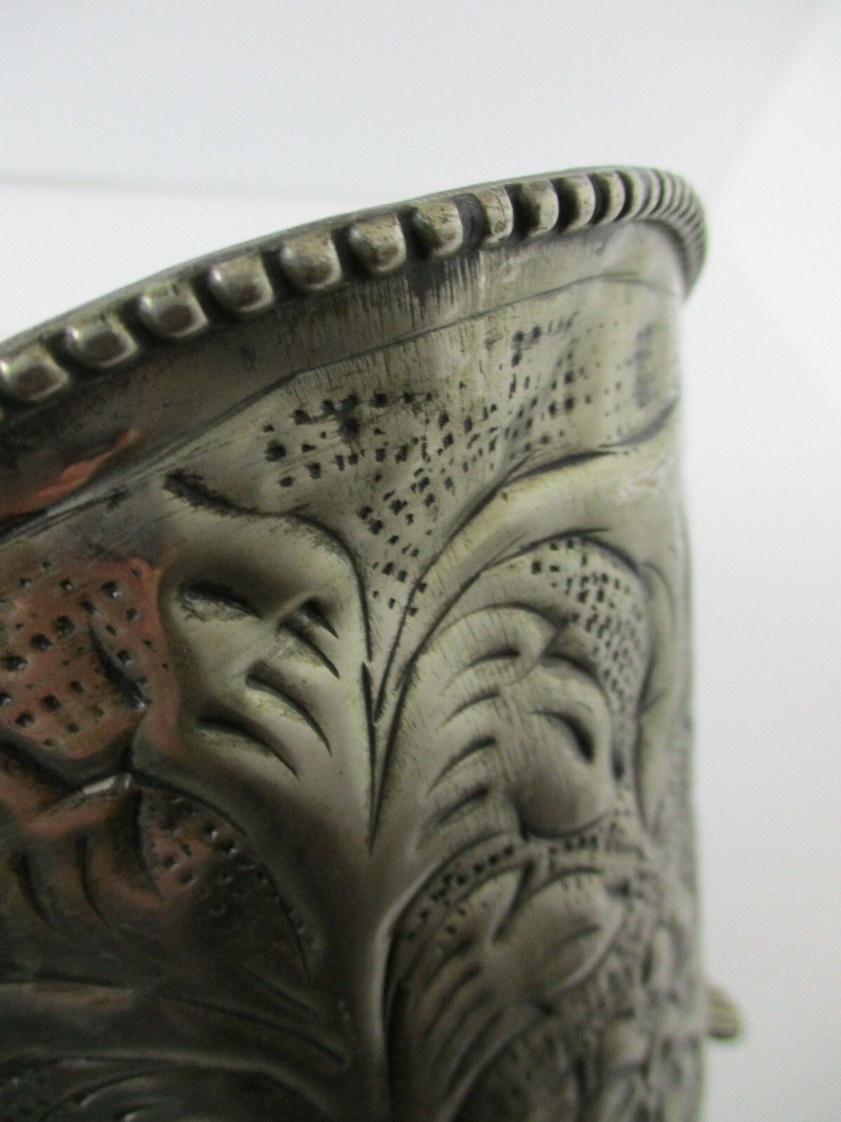Faux Brass Spelter Planter Jardinière Ornate Embossed Centerpiece Legged Flowers photo vinterior