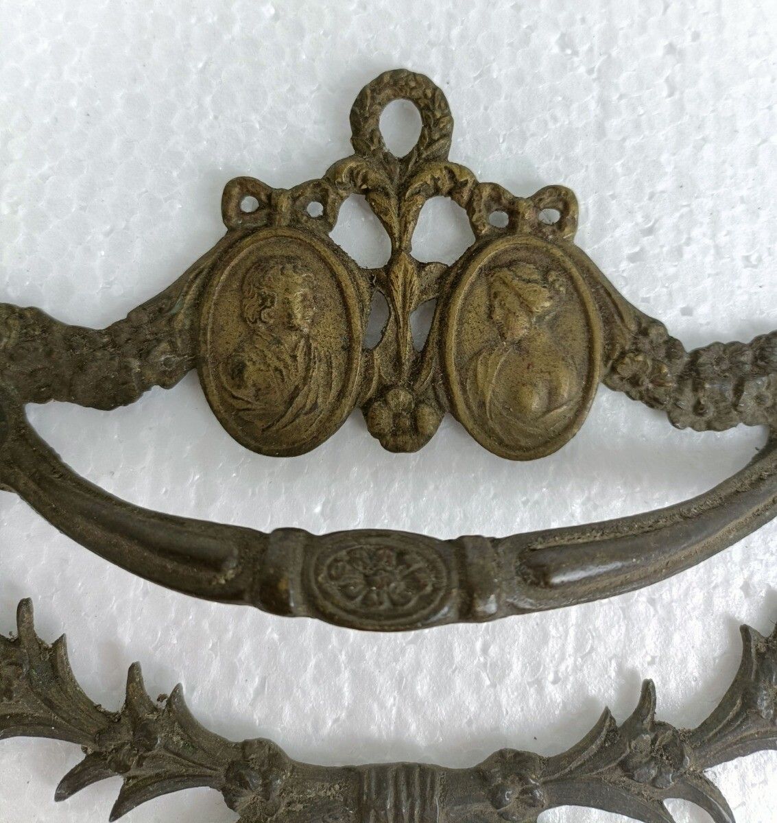 Antique Brass Door Knob Handle Architectural Reclaimed Salvaged Trim Medallions photo vinterior