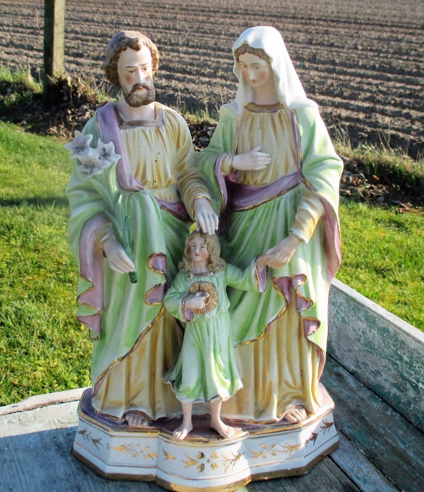 Beautiful Statuette Holy Family Saint Joseph Virgin Mary Child  Porcelain Green photo furniture