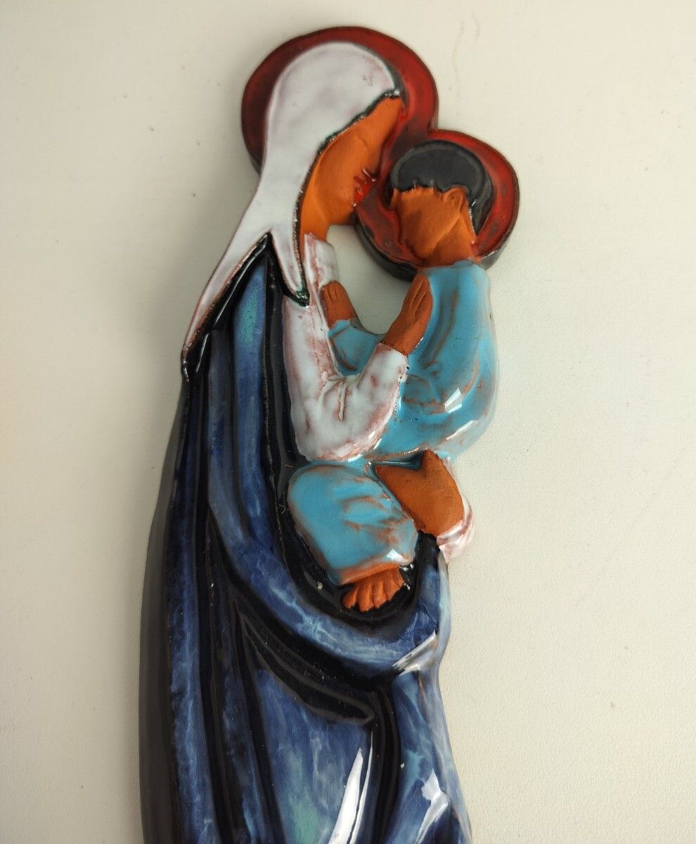 Ceramic Wall Hanging Yang France Madonna Our Lady Virgin Mary With Infant Jesus photo furniture