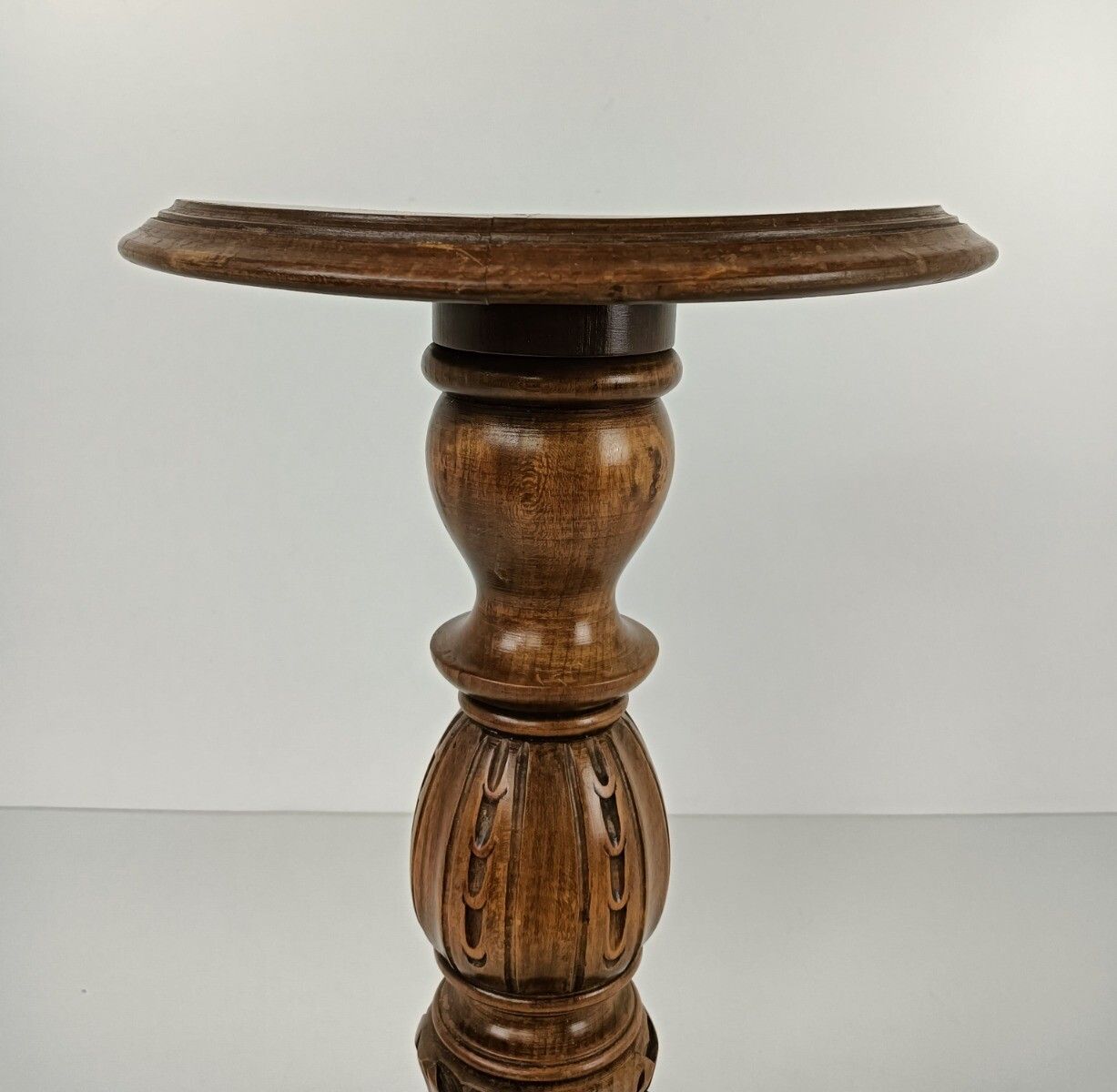 Gorgeous Ornate Carved Wooden Pedestal Plant Stand Side Table Farmhouse Style VI photo 323.0