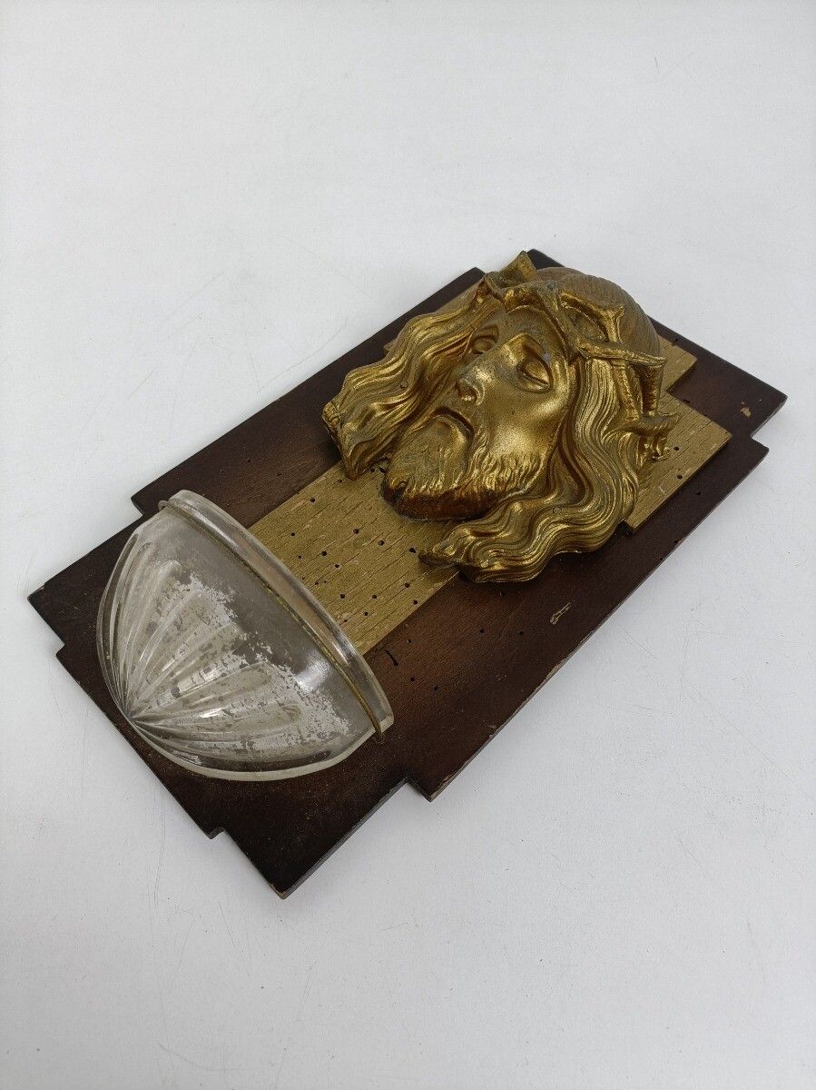 Large Holy Water Font Glass Wooden Back Jesus Head Of Thorns Art Deco Spelter Wa photo vintage