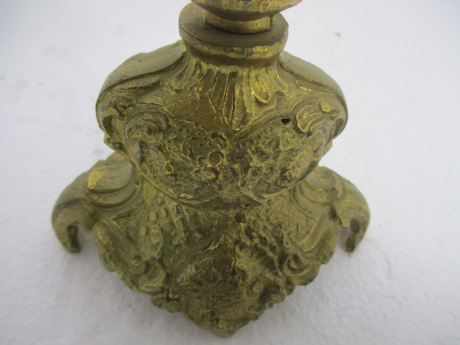 Gorgeous Brass Ornate Embossed Candle Holder Stick Candelabra 5 Arm Flowers Love photo buy