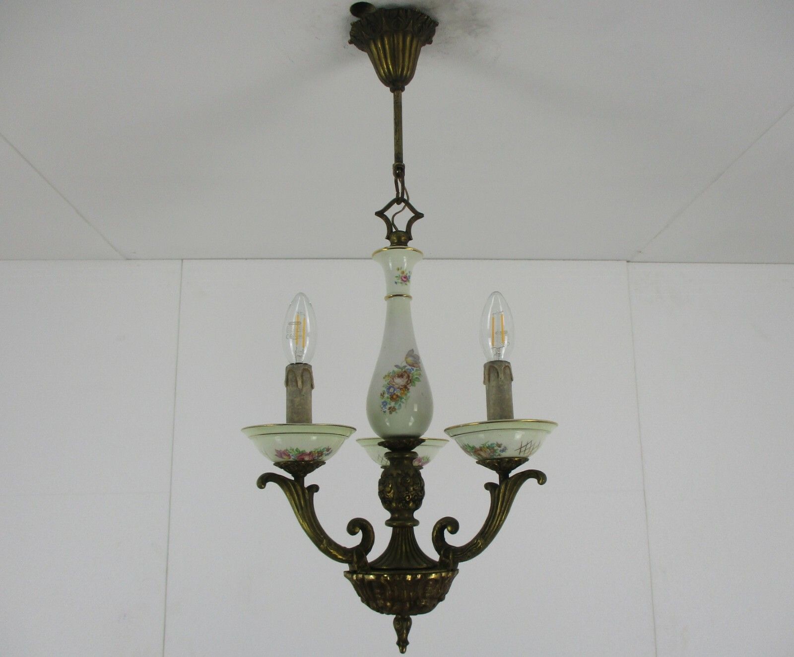 photo furniture Small Chandelier Ceramic Bronze 3 Lights Arms Italian Style Hollywood Regency