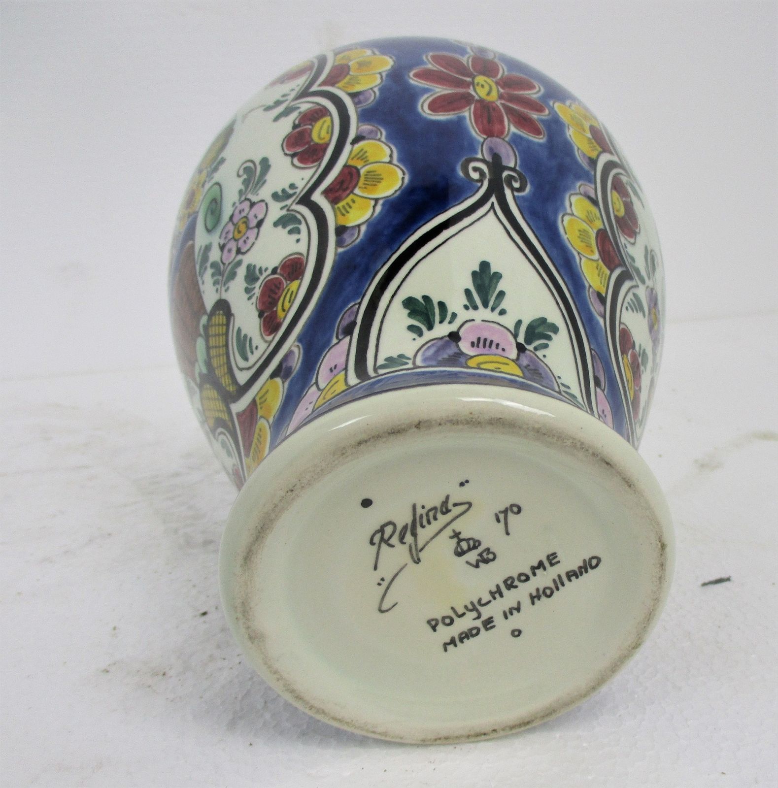photo furniture Vintage Polychrome Lidded Vase Urn Marked Regina Holland Hand Painted Beautiful