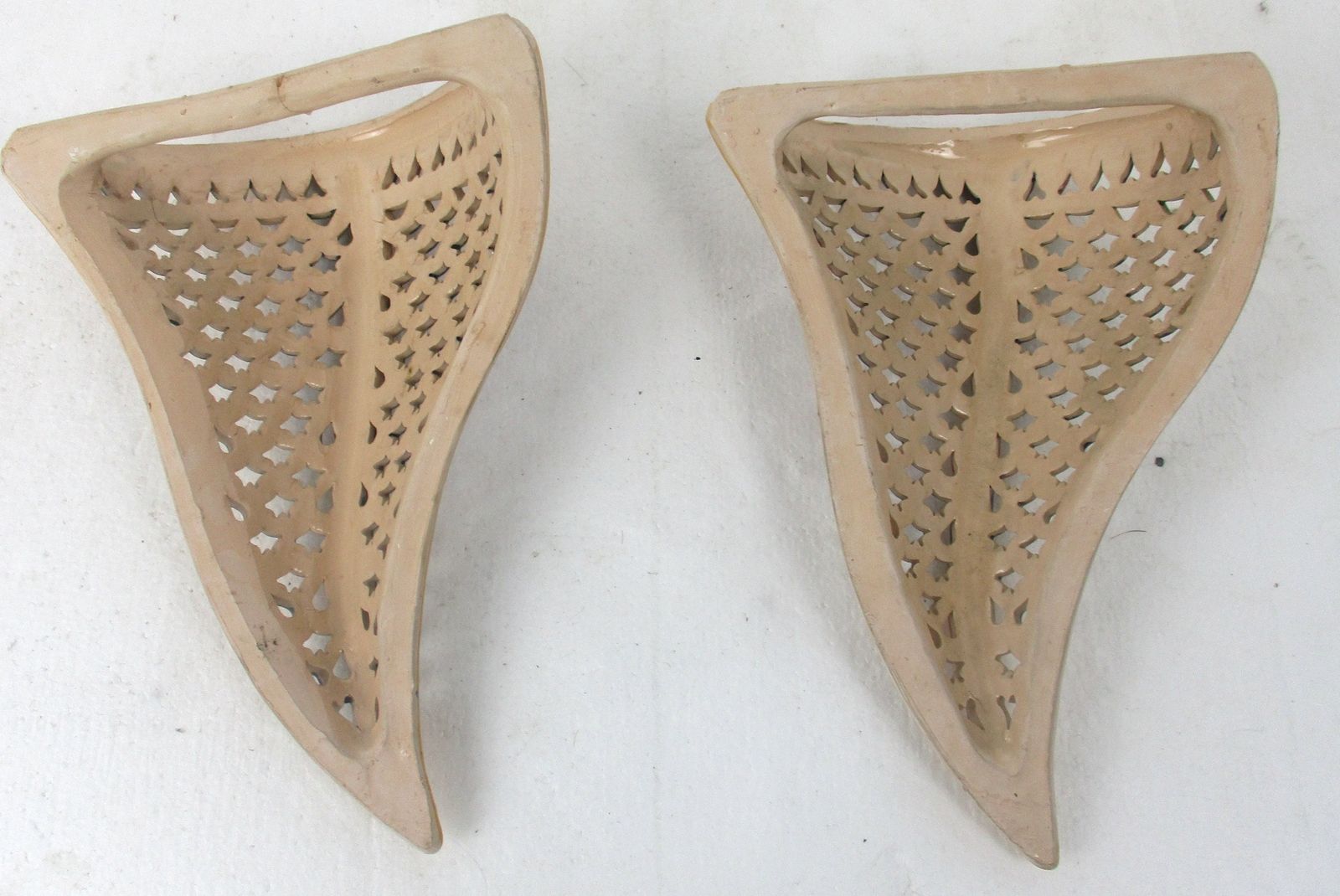 Couple Of Ceramic Wall Hangings Planters Polychrome Hand Made Italian Style Love photo 105.0