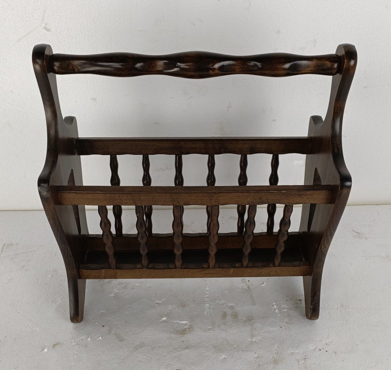 Vintage Wooden Magazine Newspaper Rack Holder Barn Country Style Bobbin Banist photo buy