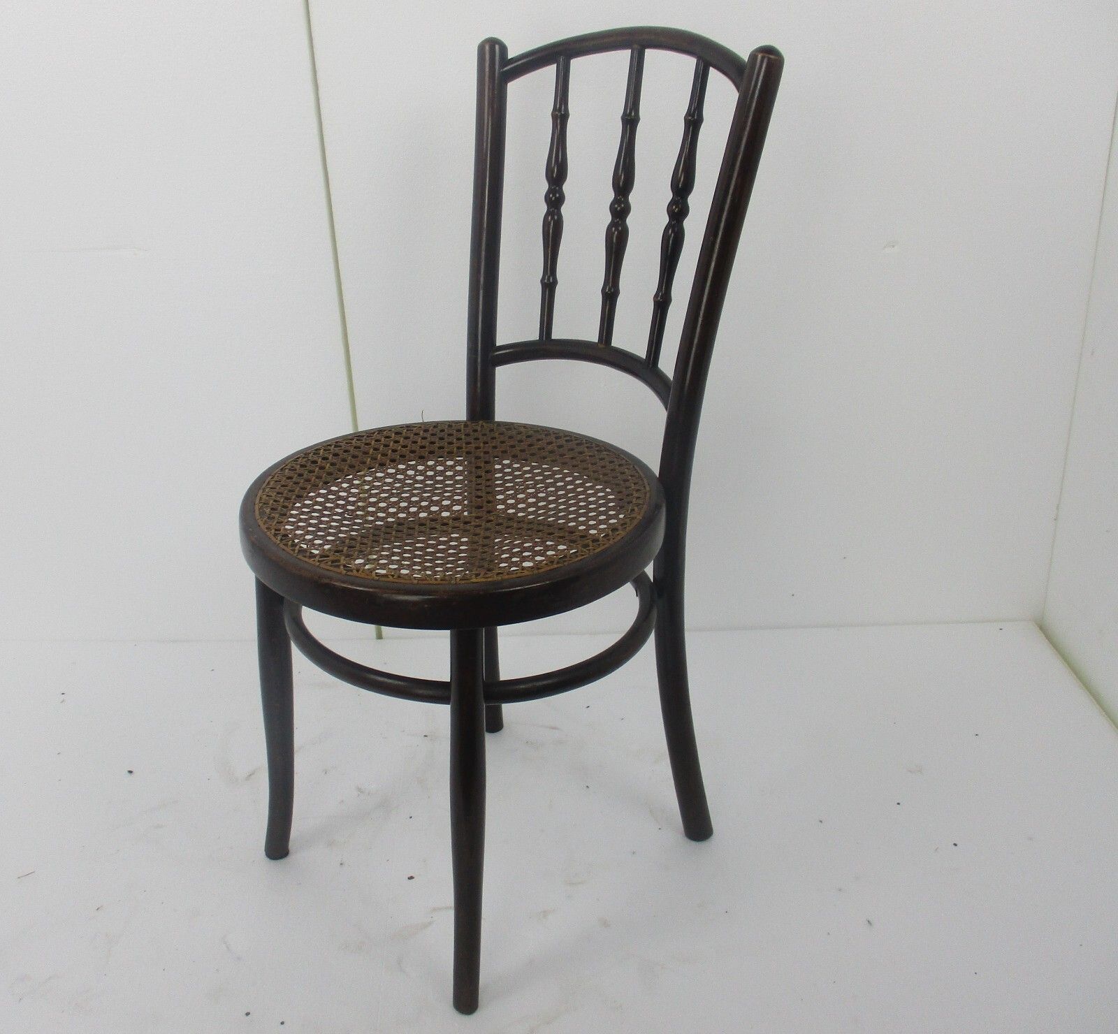 photo furniture Chair Bistro Ice Cream Parlor Rush Cane Seating Plywood Thonet Style