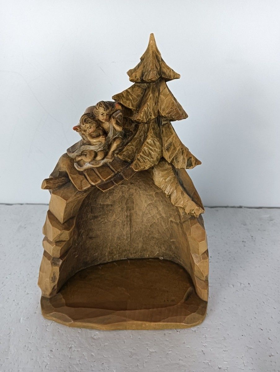 Small Wooden  Nativity Set Christmas Scene Stable Manger Creche Rigo Italy Vin photo furniture
