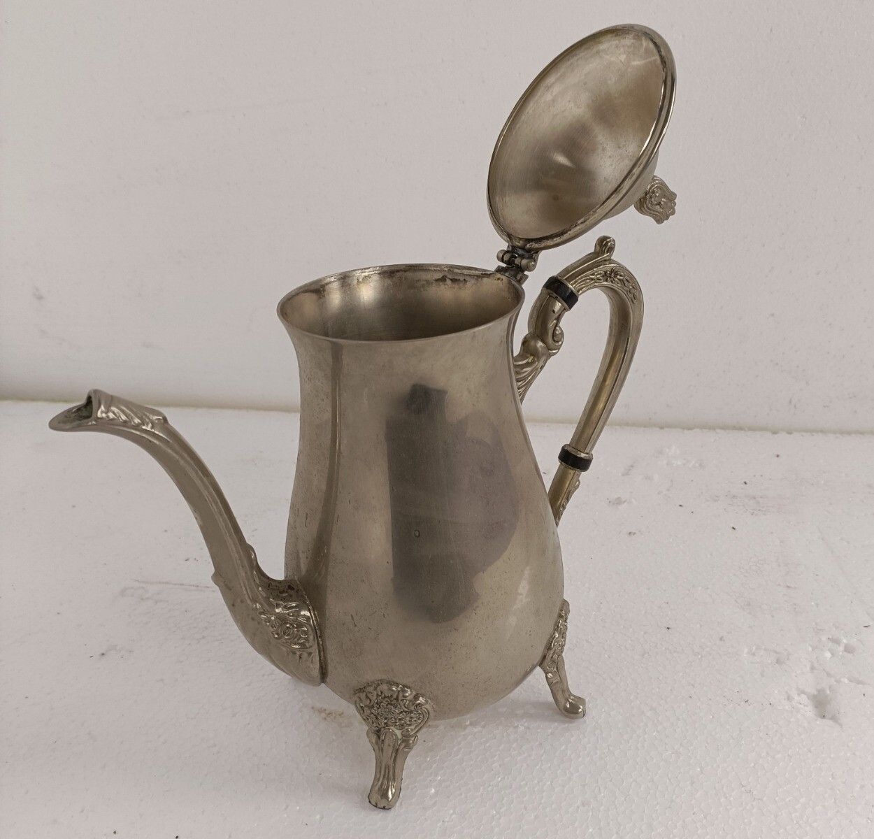 Silver Plated  Victorian English Coffee Tea Pot Decorative photo vinterior