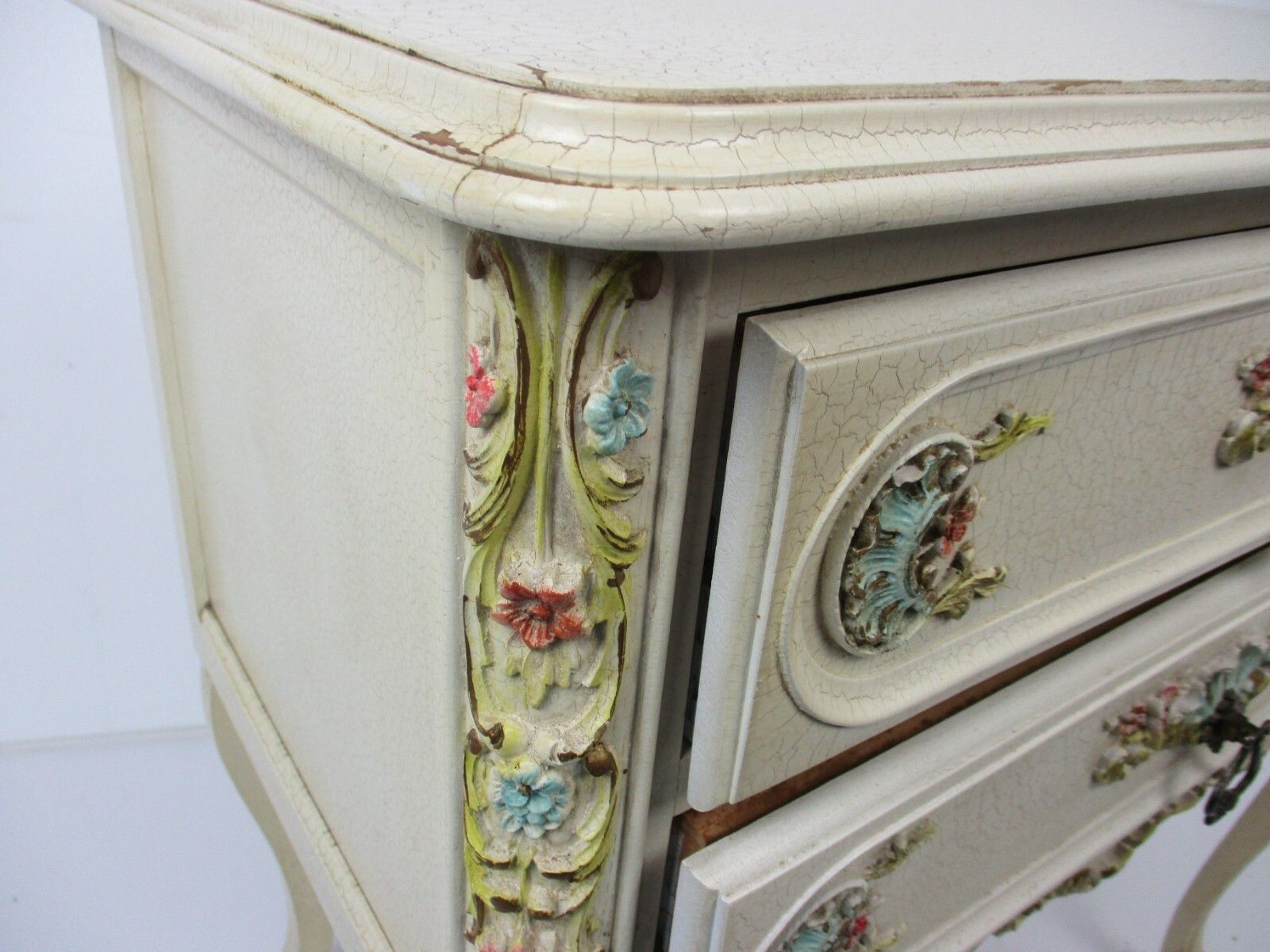 French Provincial White Crackled Chest Of Drawers Wood With Mirror Florentine photo vintage