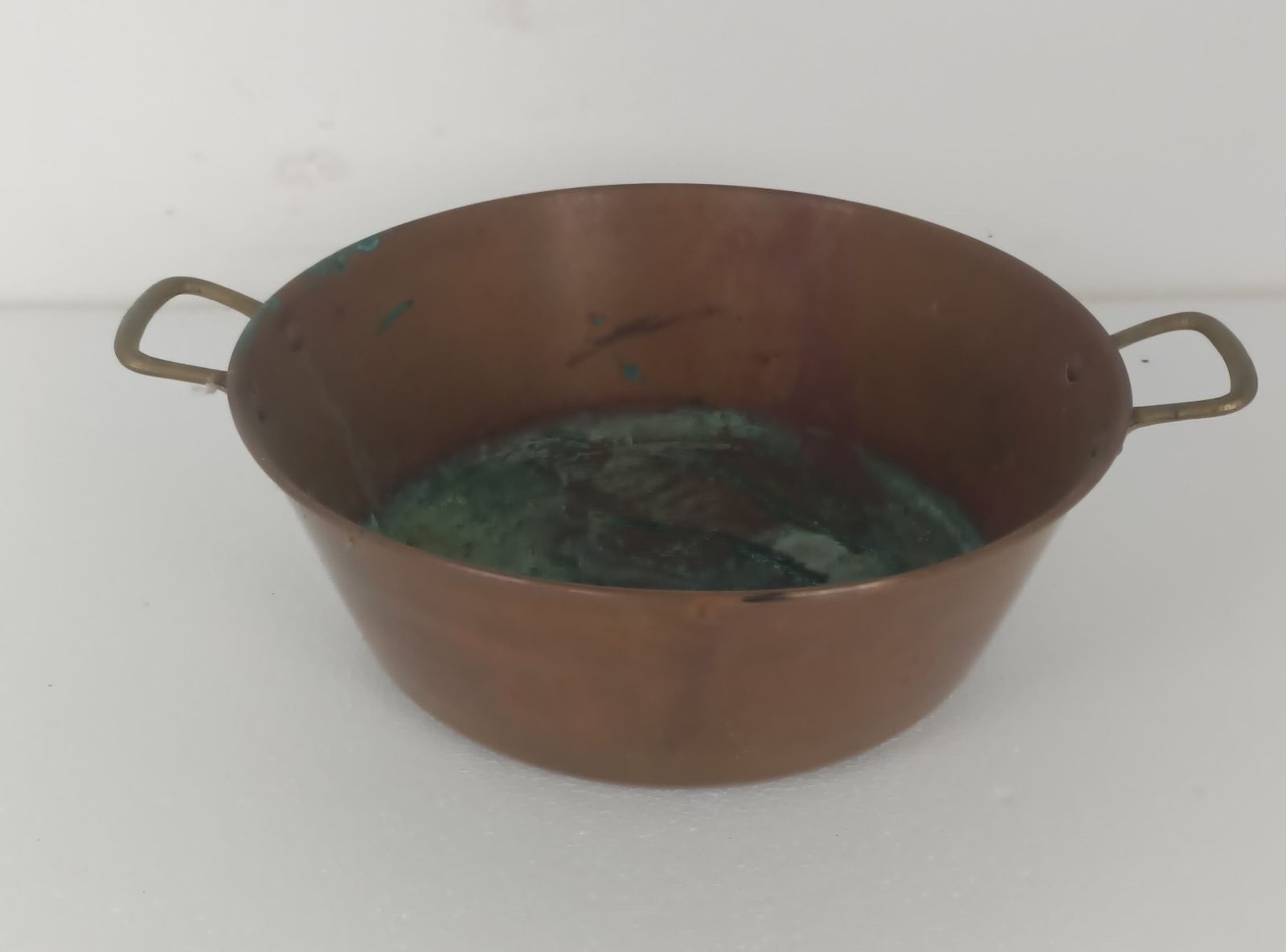 Large Antique Hammered Brass Kettle Bowl With Handles Planter Flower Pot Decorat photo furniture