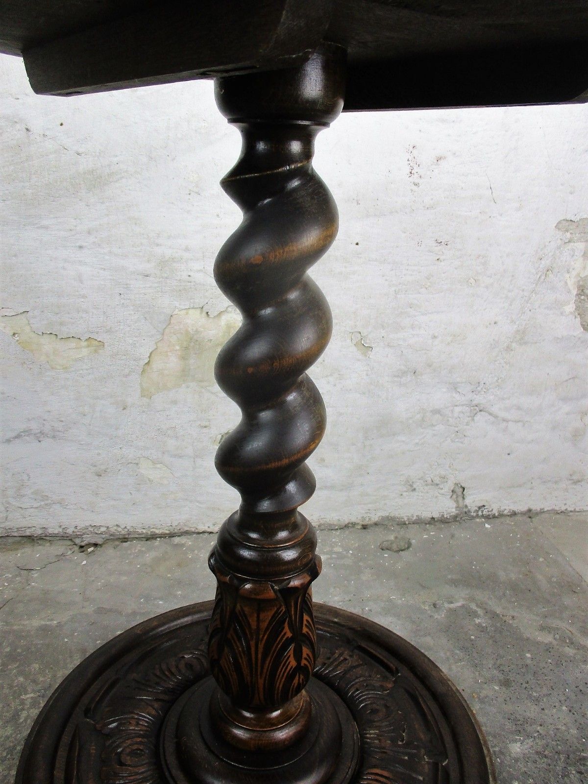 L Hand Carved Ornate Wood  Barley Twist Pedestal Display Side Table Plant Stand photo 334.0