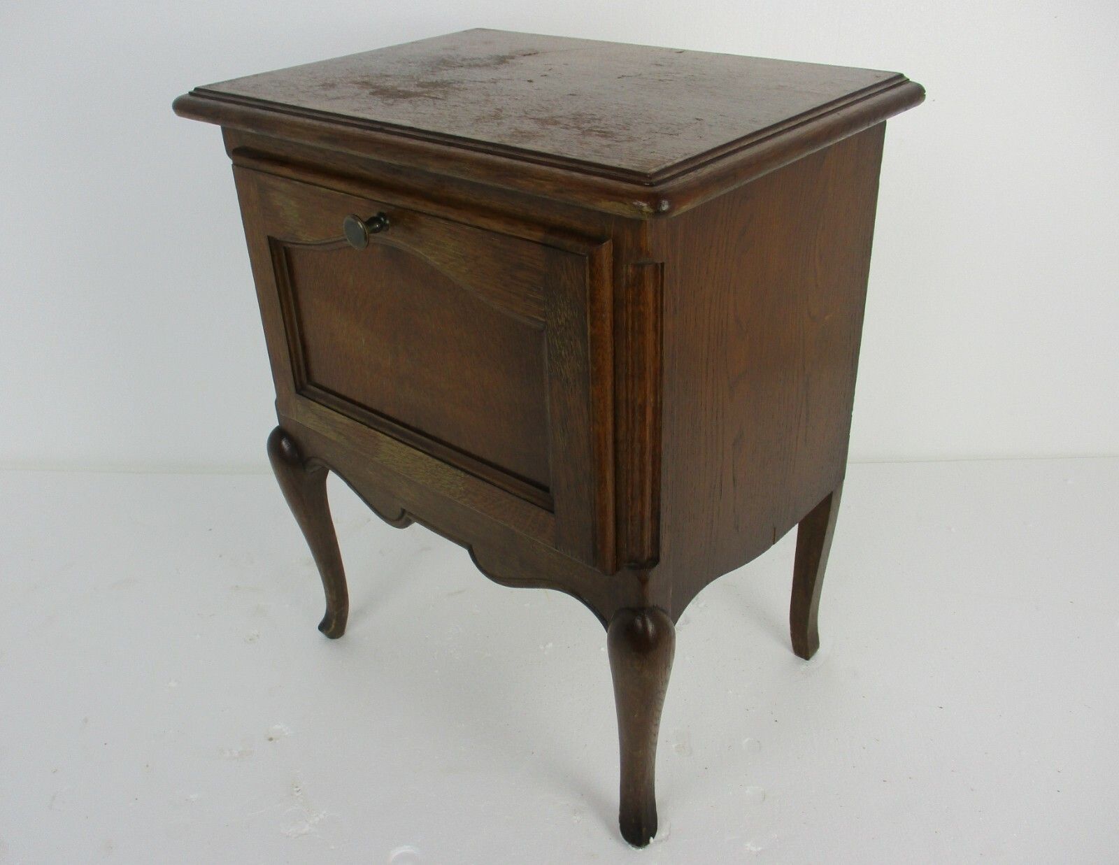 photo furniture Nightstand  End Table  Dresser 50s Vanity Cabinets Louis XVI Style Louis XV