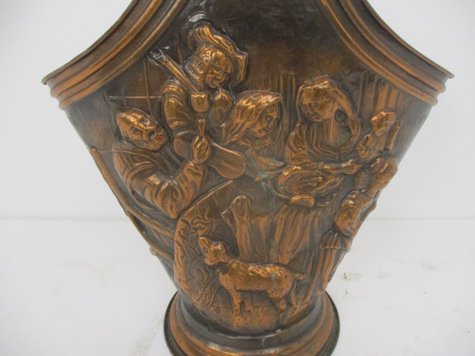 Umbrella Kane Stand Hammered Red Copper Dutch Breughel Bacchus Scene photo vinterior