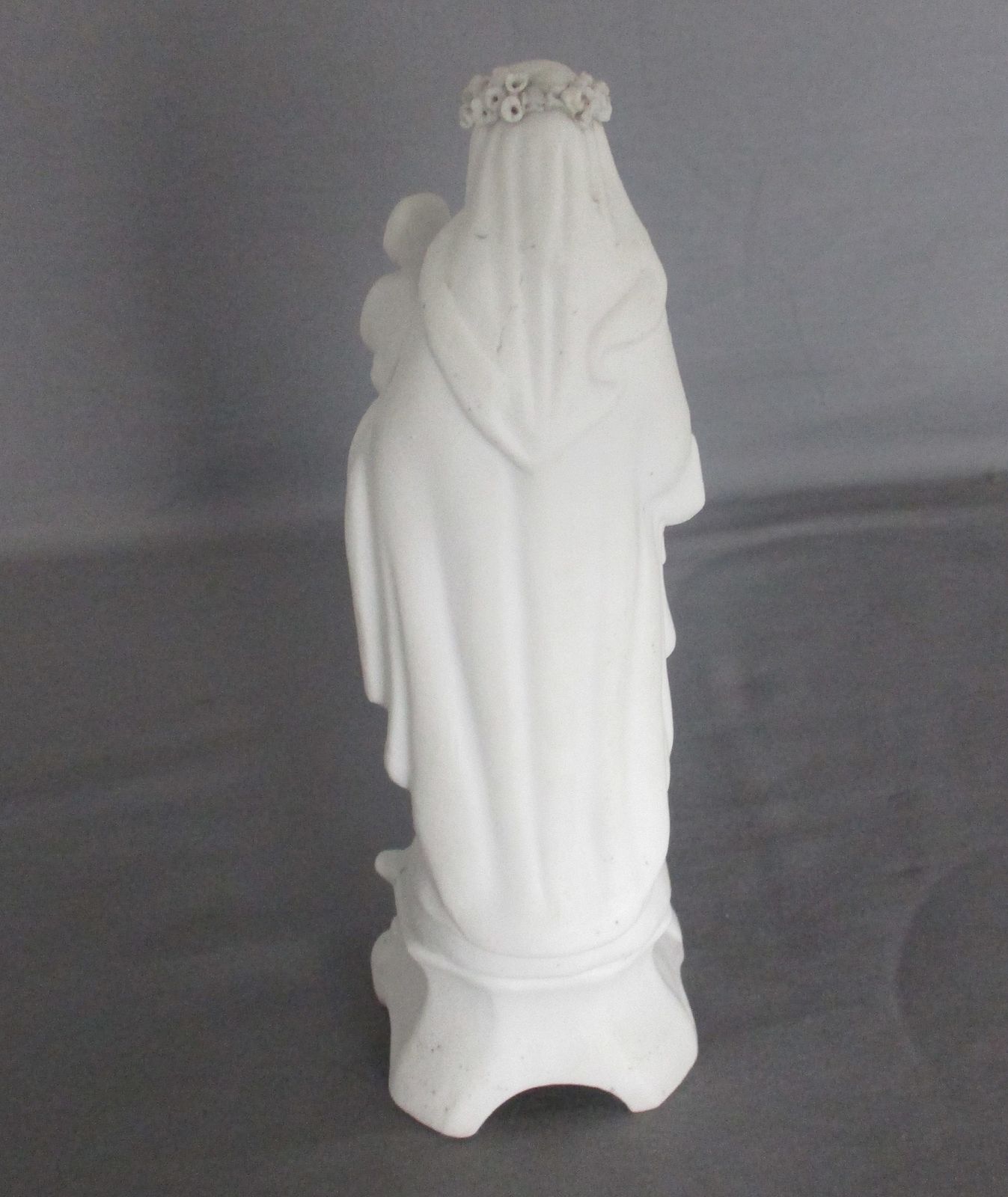 photo furniture Antique Bisque Porcelain Statue Virgin Our Lady Mary Madonna With Infant Jesus F