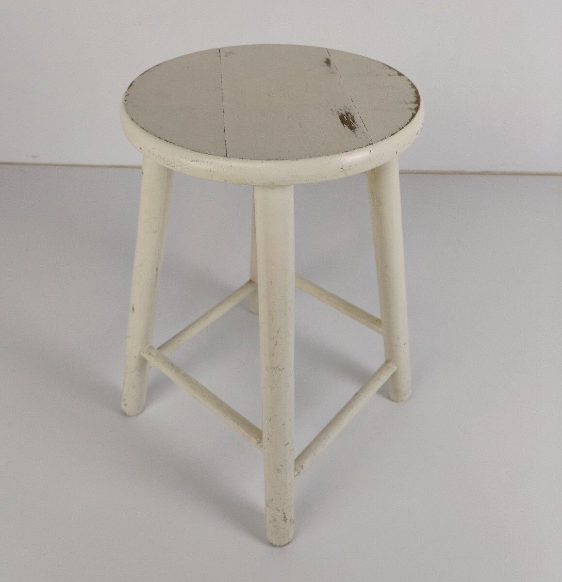 Vintage Hand Carved Wood Milking Stool Painted White Crutch Pedestal Table Farmh photo furniture