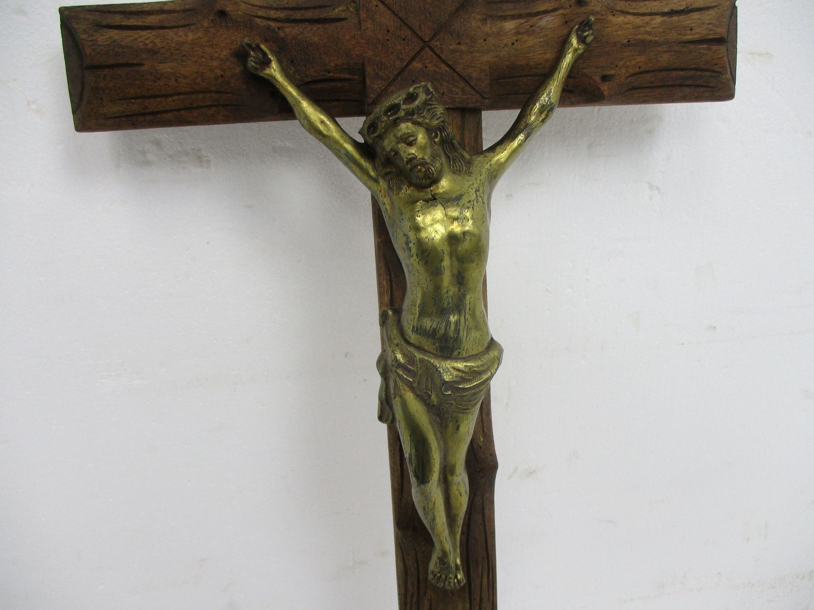 Xl Wall Hanging Hand Carved Wood Crucifix Cross Jesus Christ Brass Corpus 27.55& photo for sale