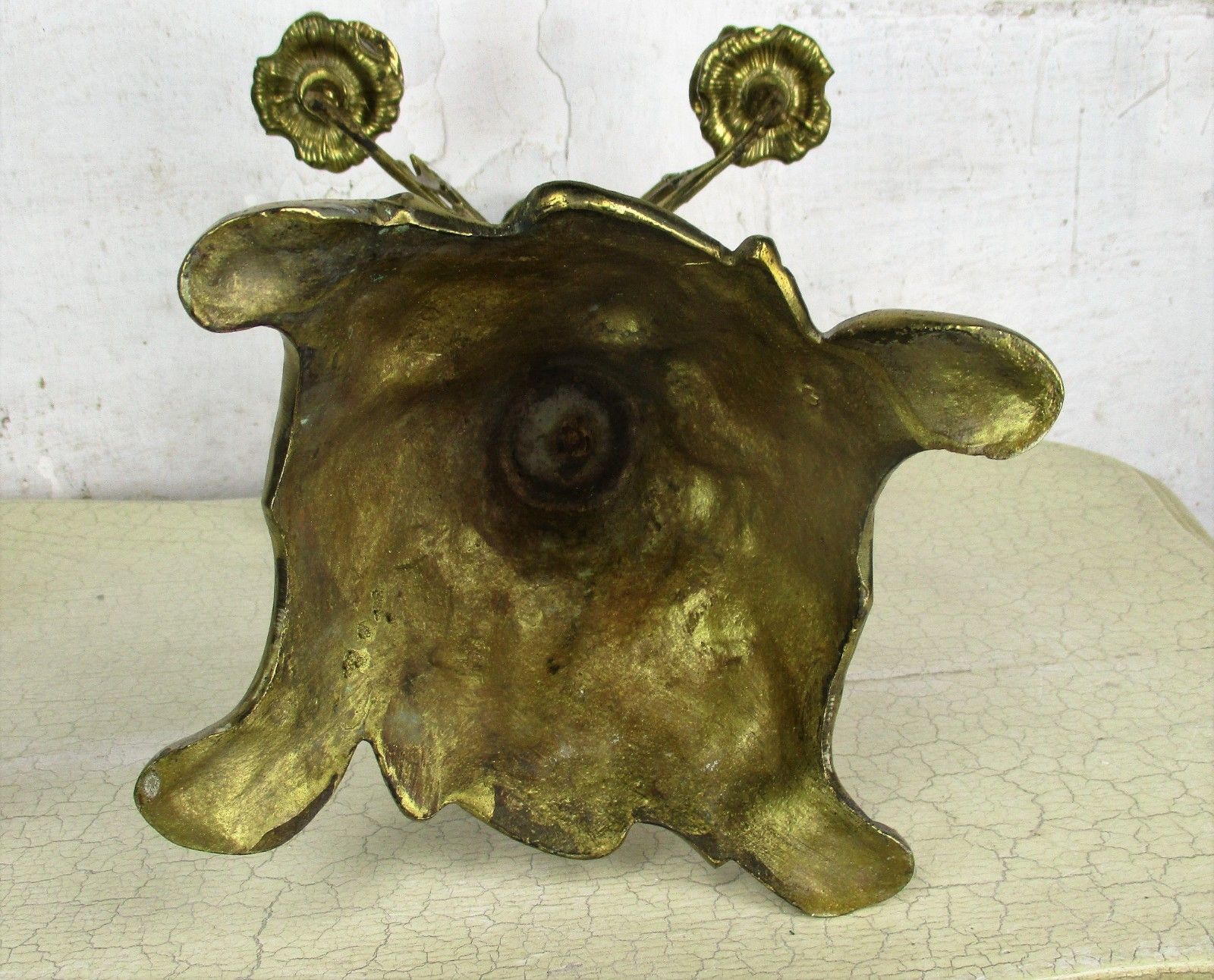 photo furniture Gorgeous Brass Ornate Embossed  Candle Holder Stick Candelabra 5 Arm  Sniffer