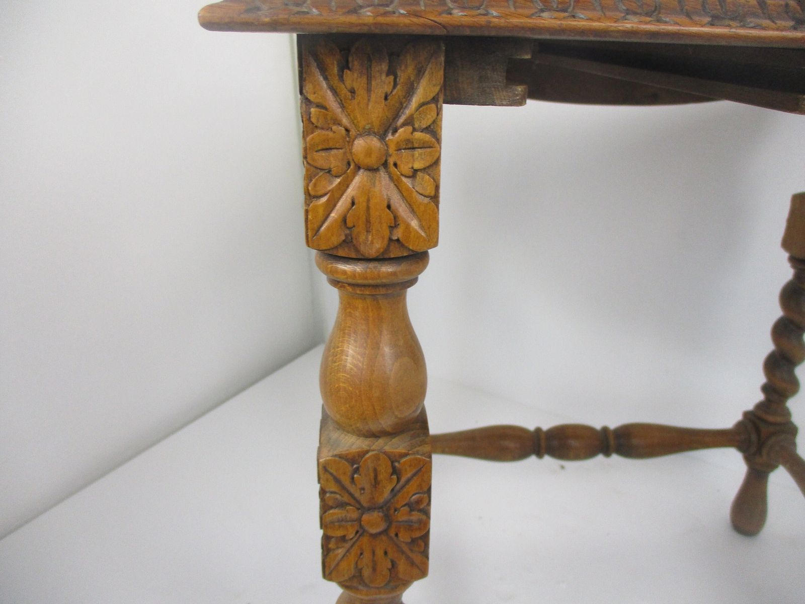 photo for sale Barley Twist Set Wood Side Occasional Wine Coffee Table Pedestal Plant Stand Pli