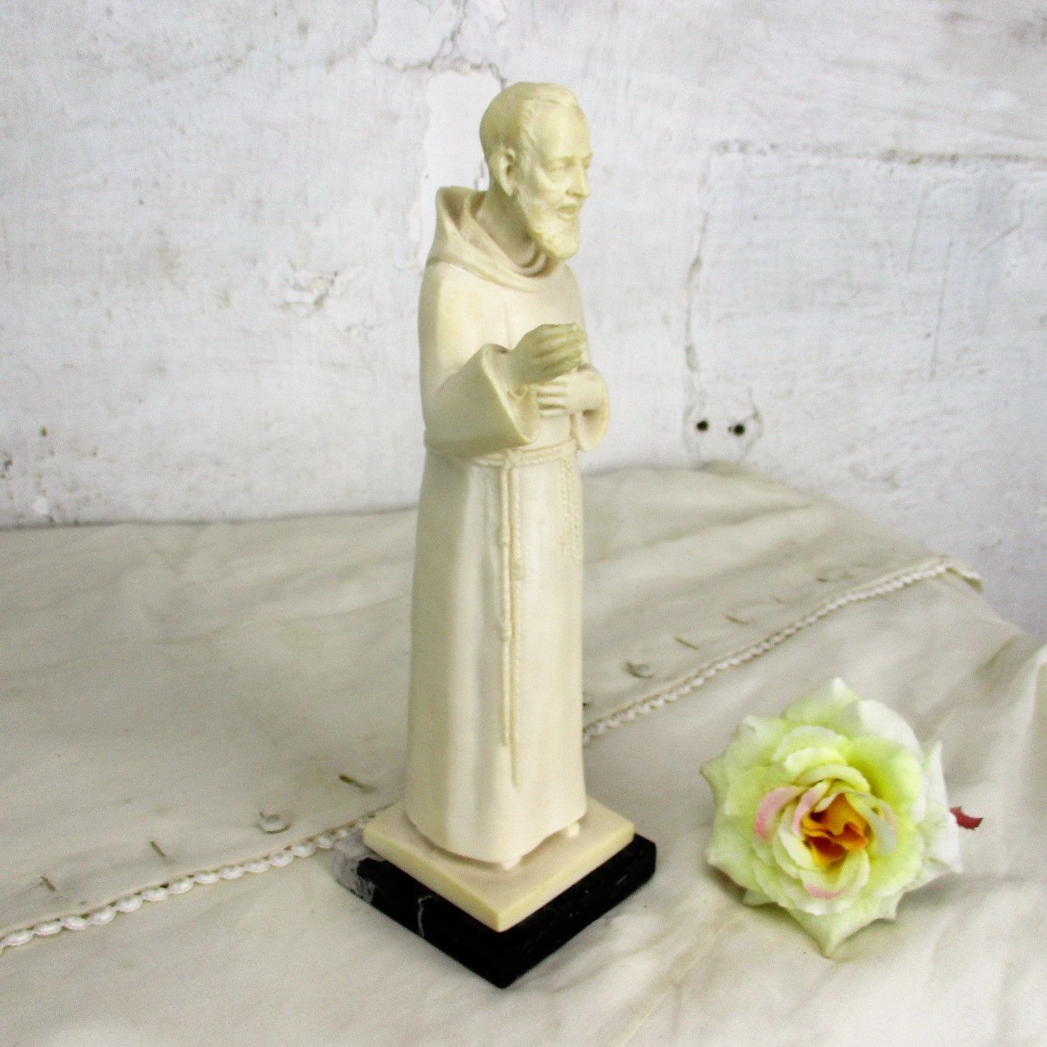 Statue Padre Patris Pio Pietrelcina  Figurine Resin On Marble A. Santini Italy photo furniture