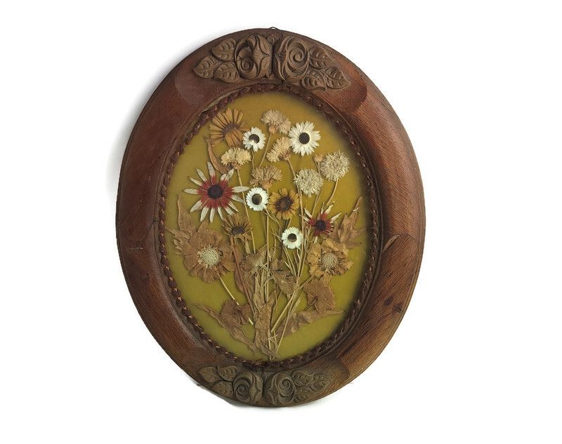 Oval Wooden Framed Shadow Box Dried Flowers Vintage Wall Hanging Carved Ornate W