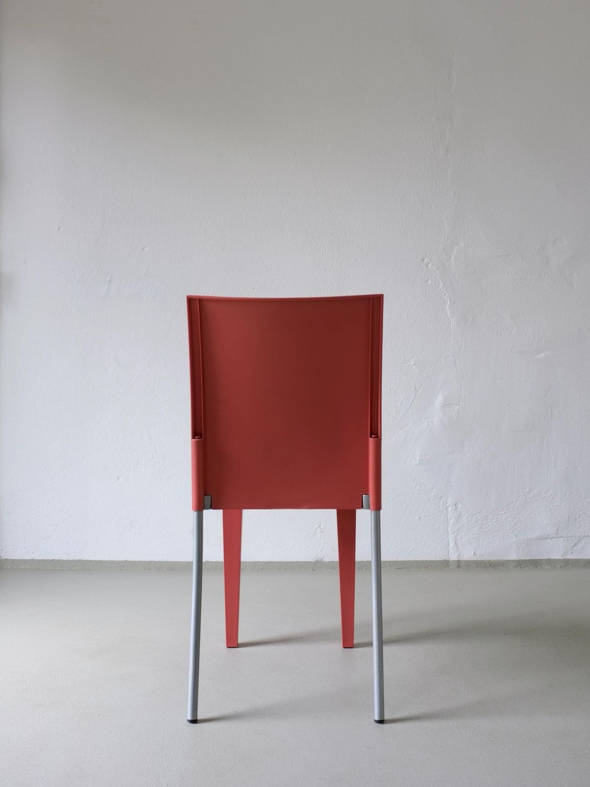 4 Kartell Coral Pink "Miss Global" Chairs By Philippe Starck | 1990s photo 589.0