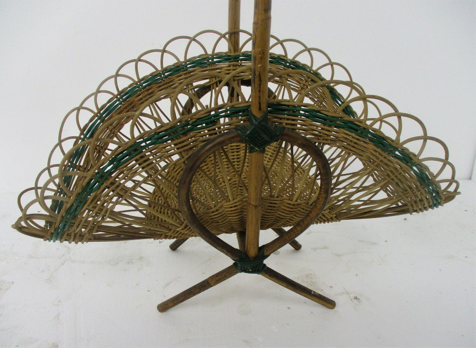 Vintage Rattan Wicker Magazine Newspaper Basket Rack Hobo Chick Barn Country photo Home Decor