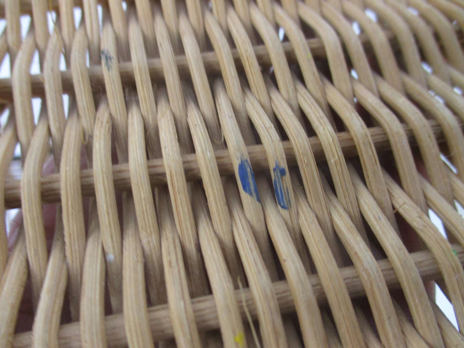 Vintage Rattan Wicker Magazine Newspaper Basket Rack Hobo Chick Barn Country photo Home Decor