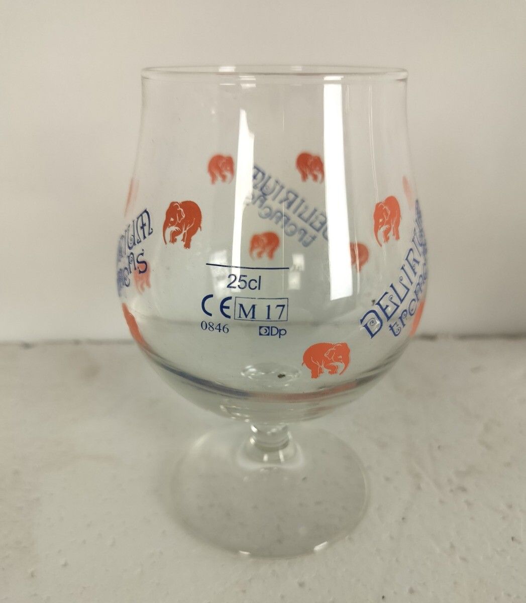 4 Different Beer Glasses Belgium Delirium Tremens Pink Elephants Collector photo Home Decor