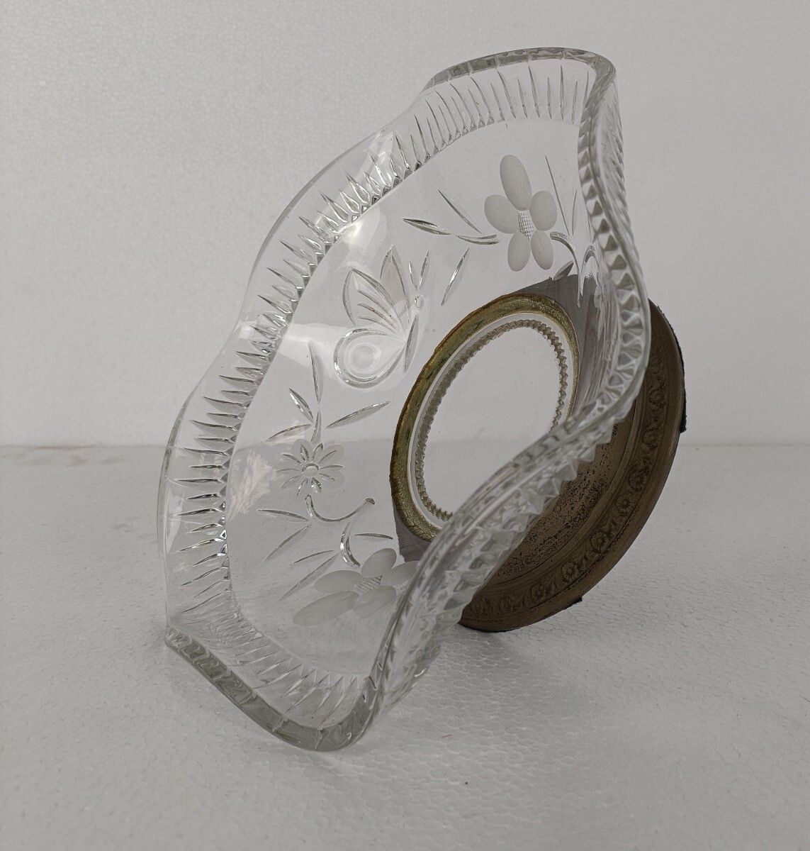 Vintage Modernist Centerpiece Dish Etched Glass Silverplated Stem And Base photo 142.0