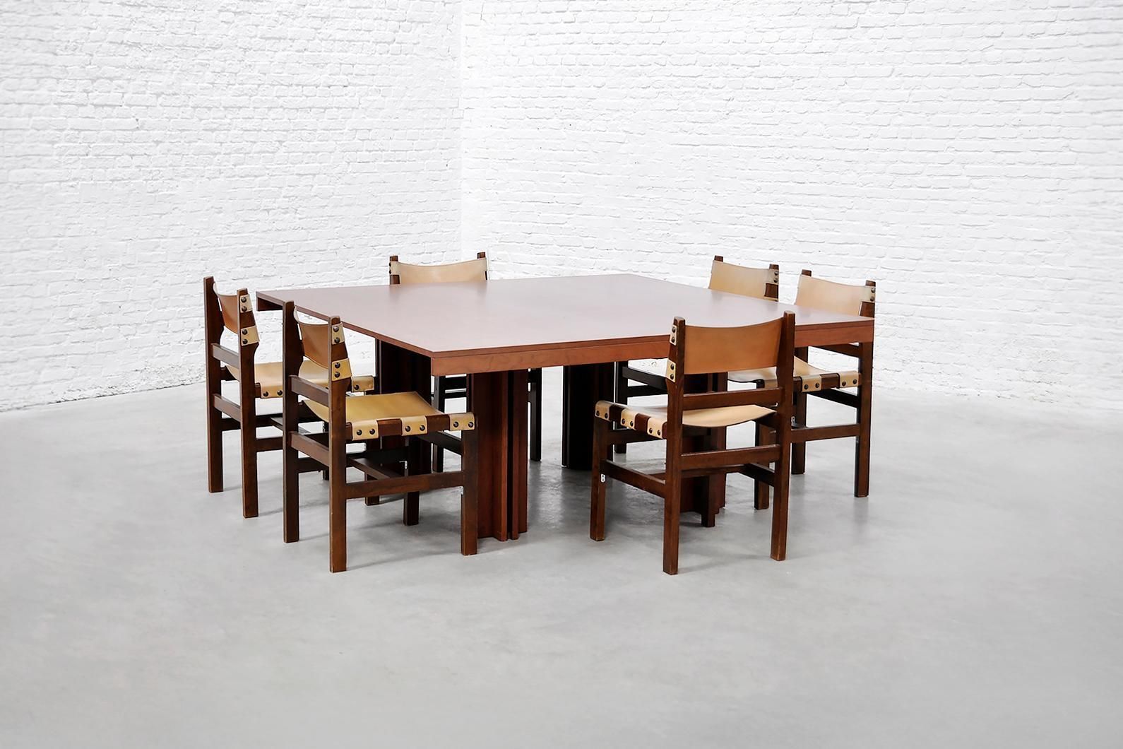 Furniture Carlo Scarpa 'Quatour' Dining Table In Walnut, Simon Gavina, Italy, 1974 photo
