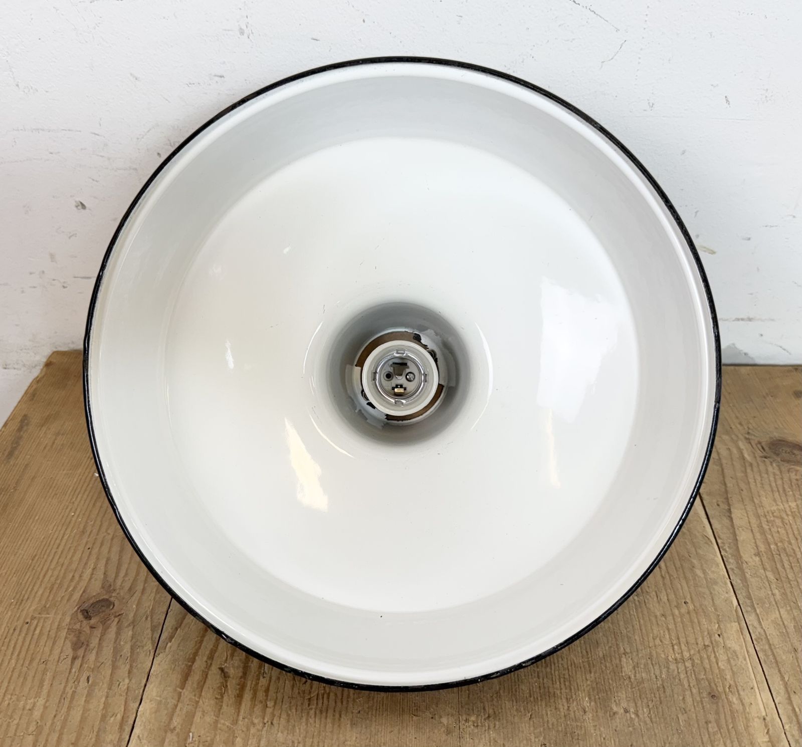 Industrial Green Enamel Factory Pendant Lamp From Multi Electrical Co., 1960s, 3x photo buy